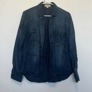 Beautifully soft Anthropologie jean button up shirt. In a dark denim!